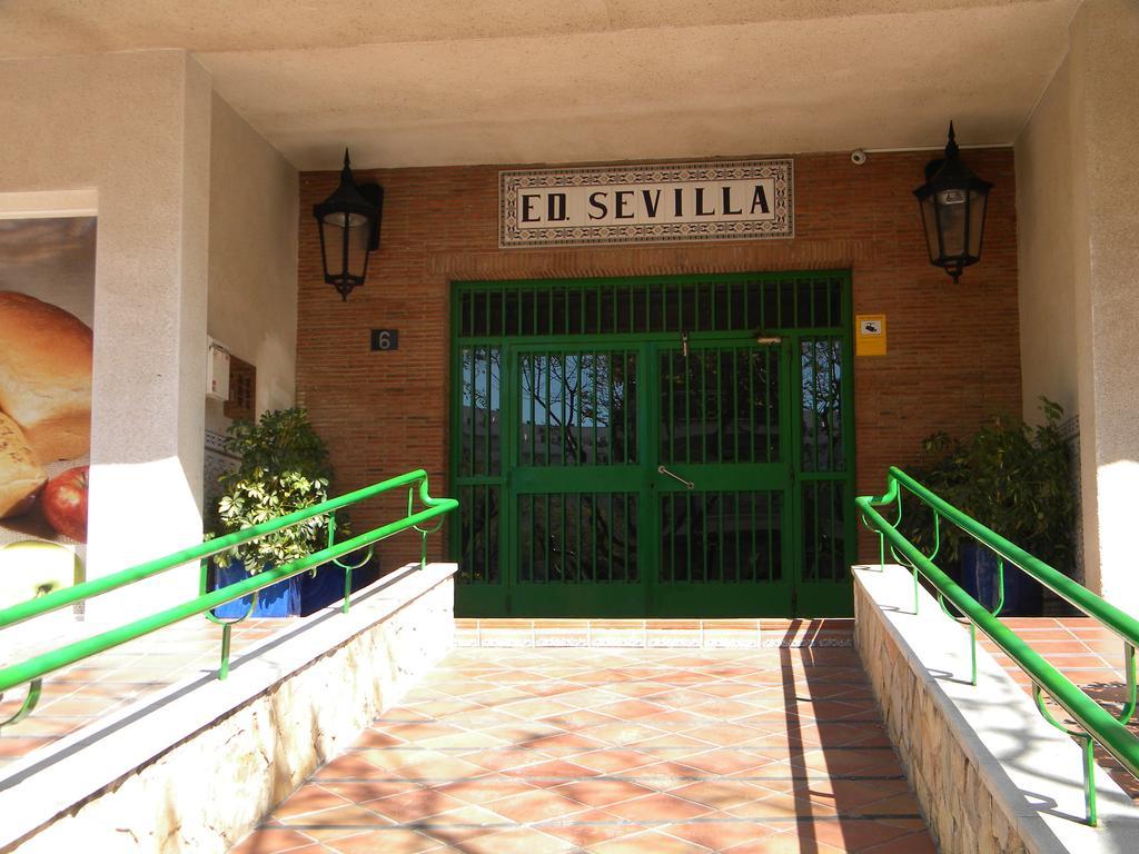 Sevilla Arysal Салоу Екстер'єр фото